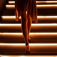 Автоматическая светодиодная подсветка лестницы