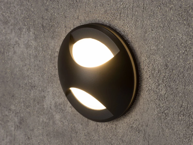 Чёрный круглый влагозащищённый светильник для лестницы Integrator IT-702 IP65 BL AURA